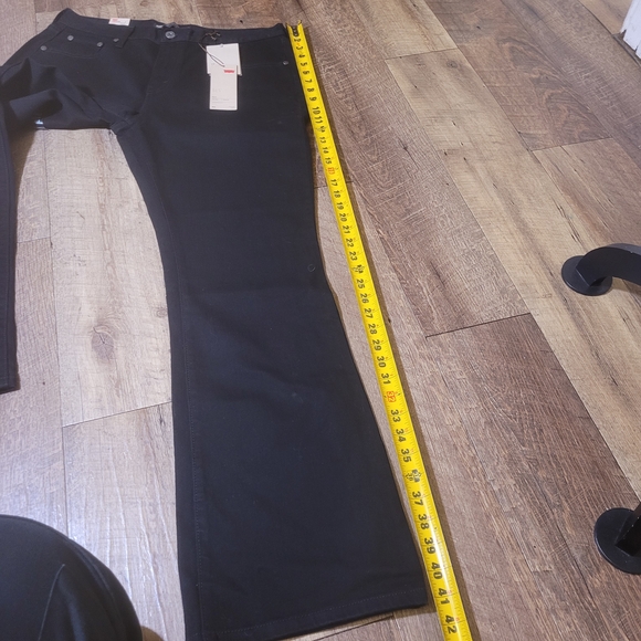 Levi's Women's Flare/Bootcut Black Jeans NWTS/t112 - Picture 6 of 9